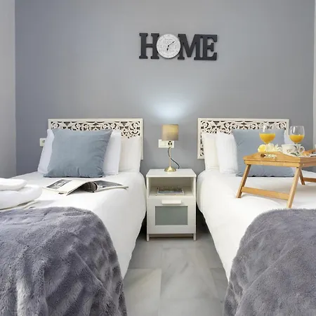 -malagasunapts-city Centre Mariblanca Apartment *